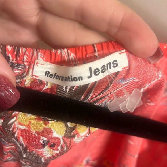 ✨Reformation Lenny Sz XS Top✨ - Picture 11 of 12